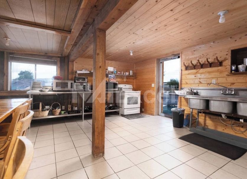 Kitchen Photo