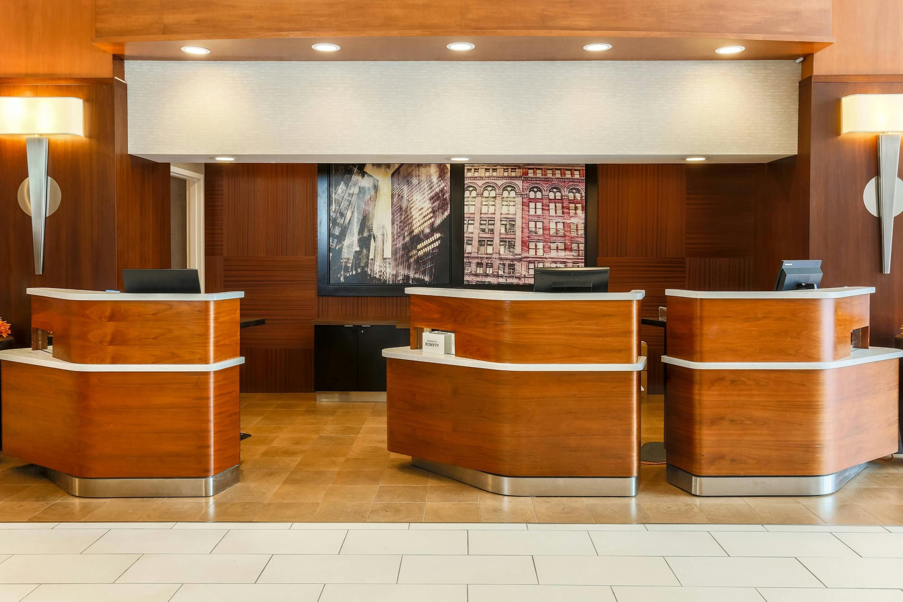 Front desk Photo