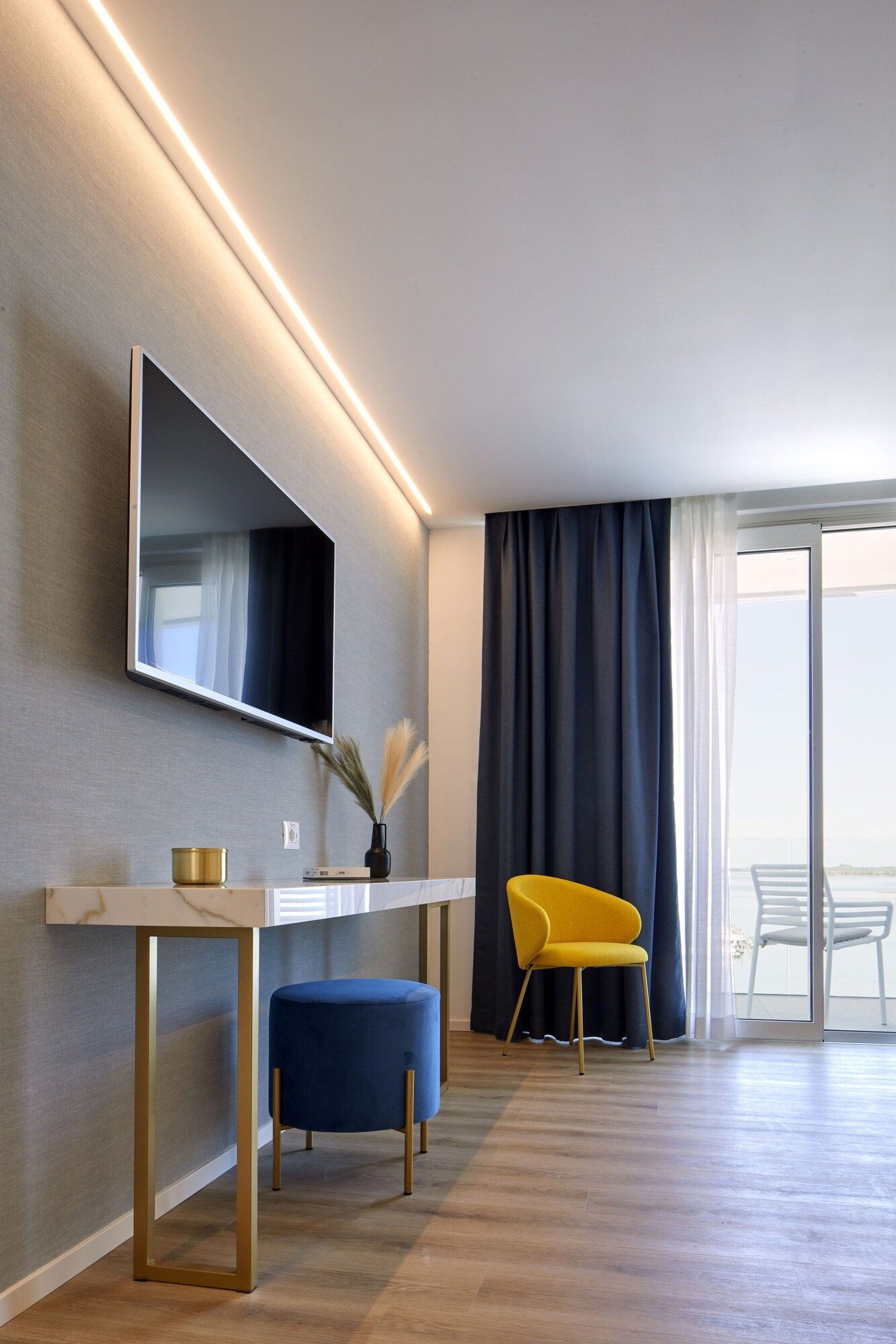 Room amenity