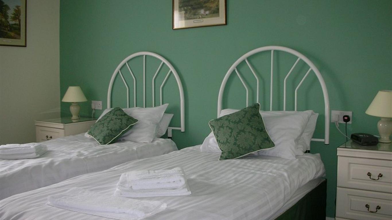 Earlston House