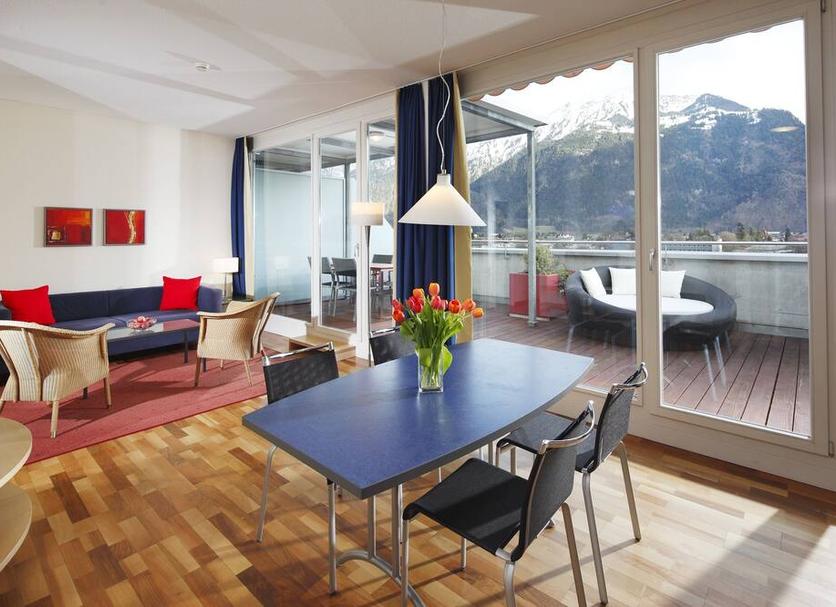 Dining room Photo