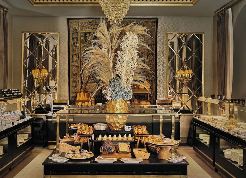 Buffet Photo