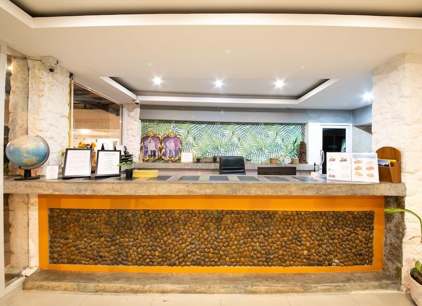 Front desk Photo