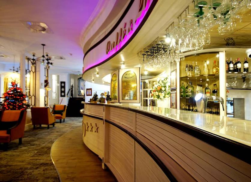 Bar Photo