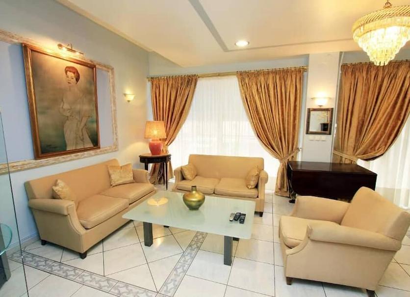 Living room Photo