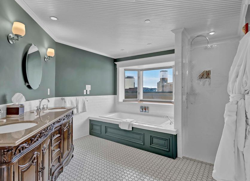 Bathroom Photo