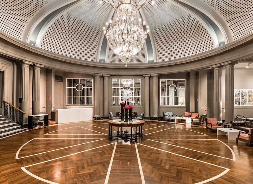 Lobby Photo