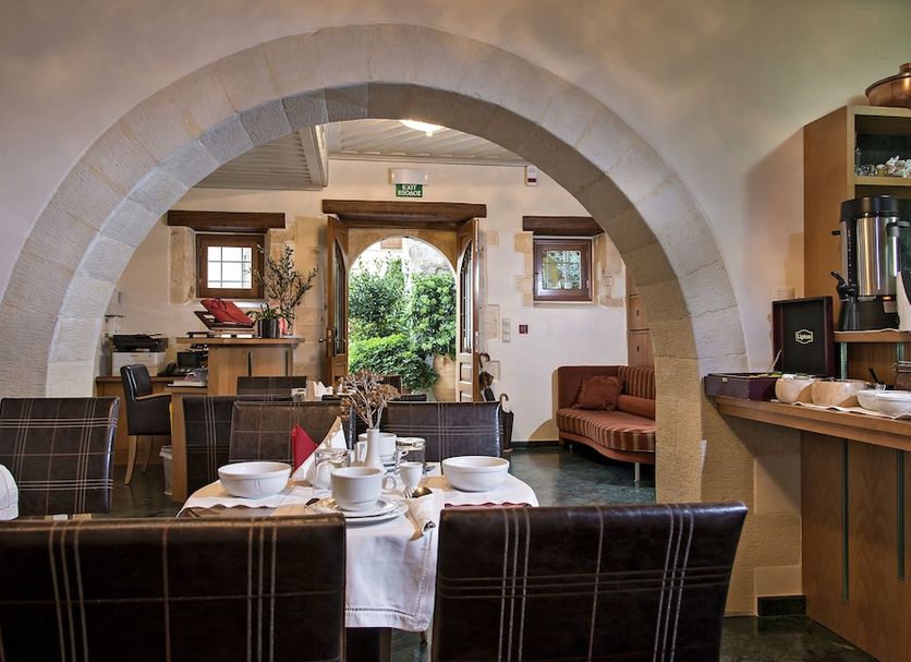 Dining room Photo