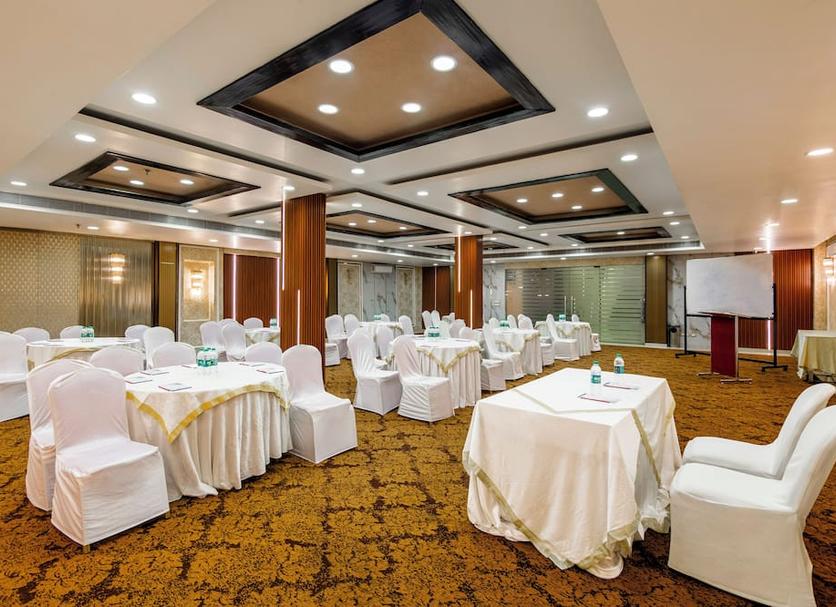 Banquet hall Photo