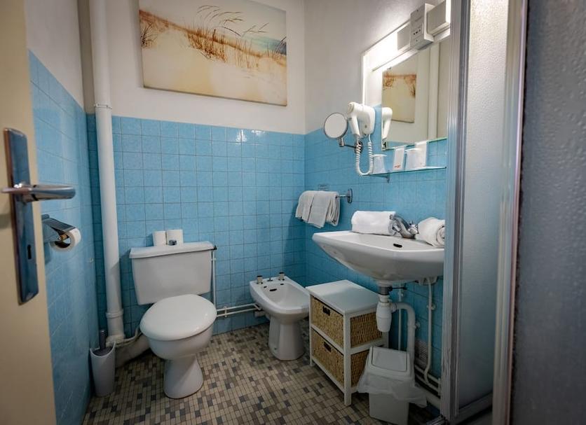 Bathroom Photo