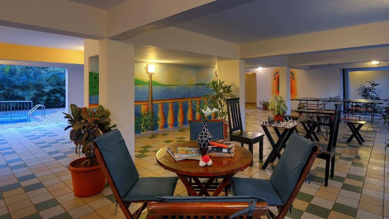 Treehouse Blue Hotel & Serviced Apartments