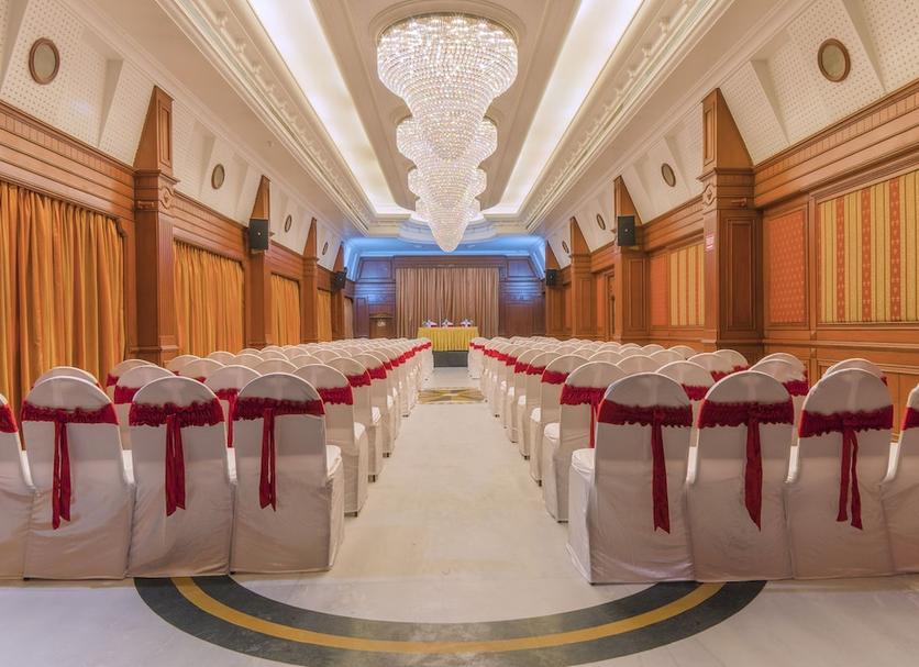 Banquet hall Photo