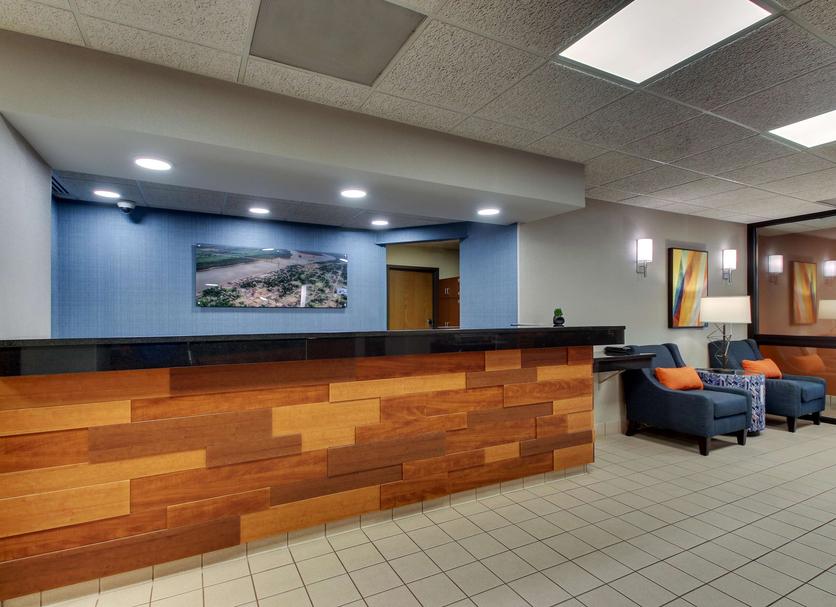 Front desk Photo