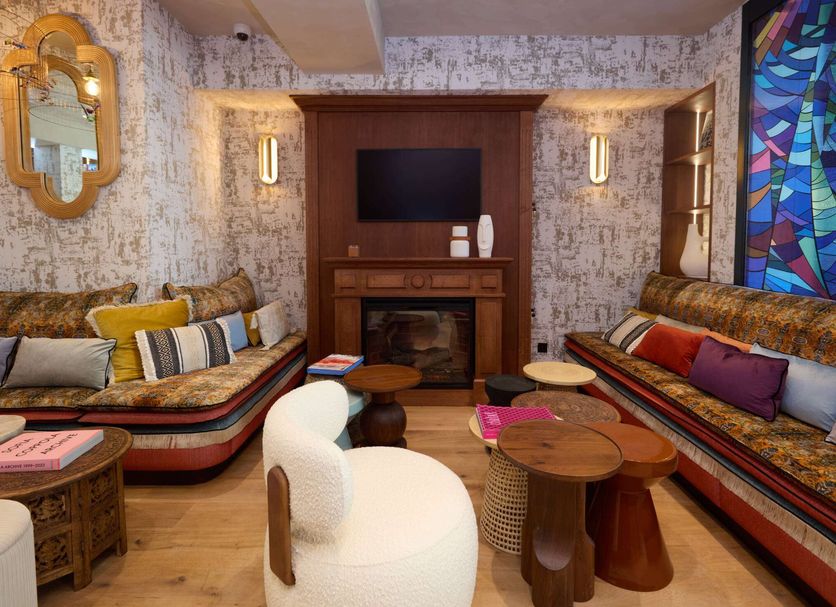 Lounge Photo