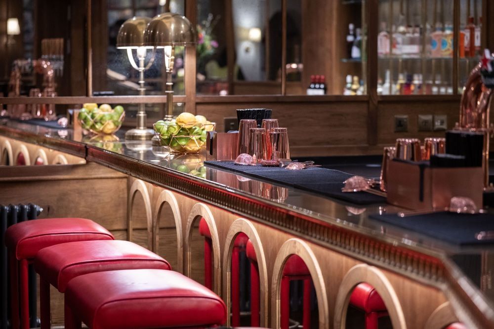 Bar