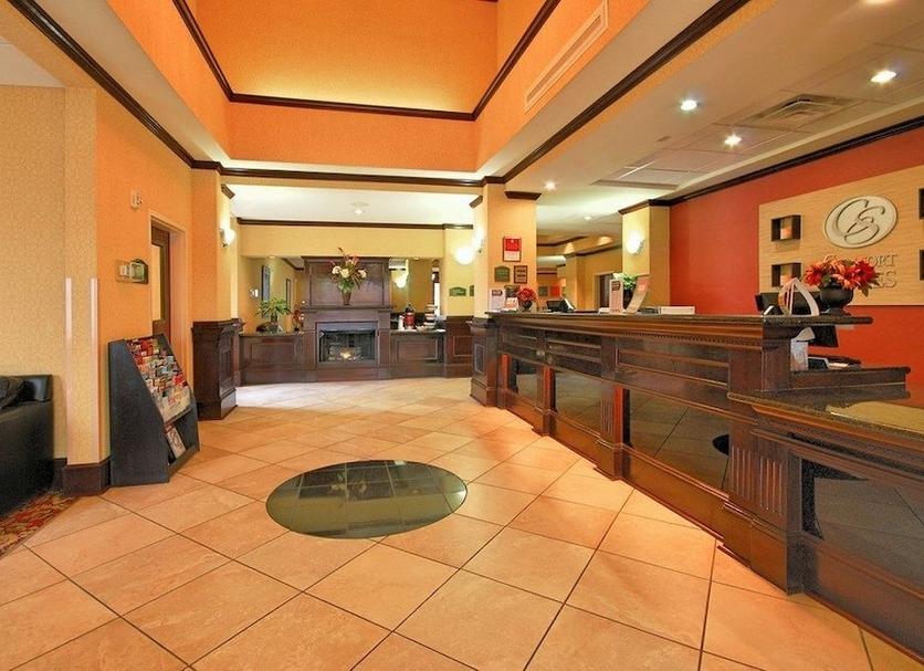 Front desk Photo