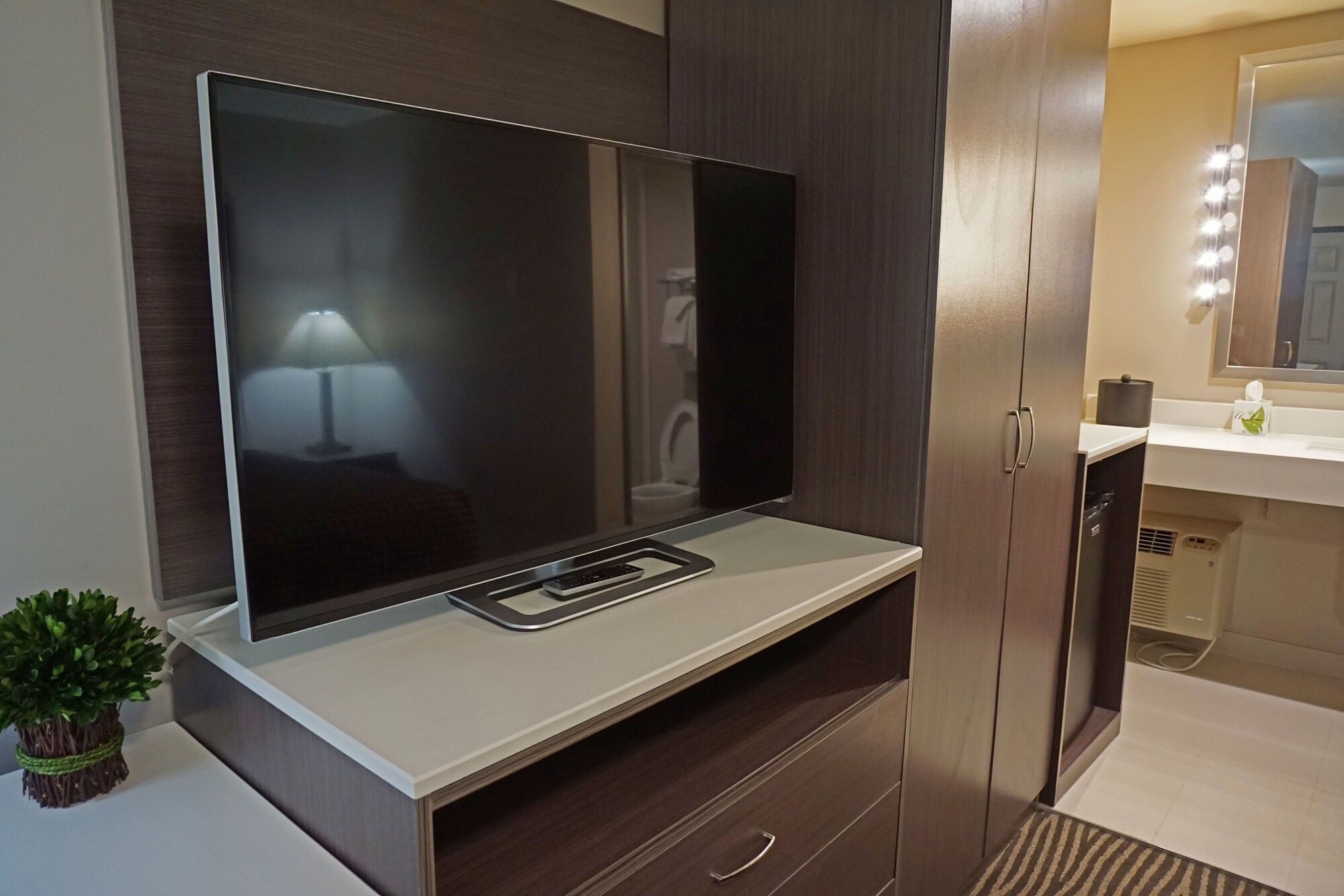 Room amenity