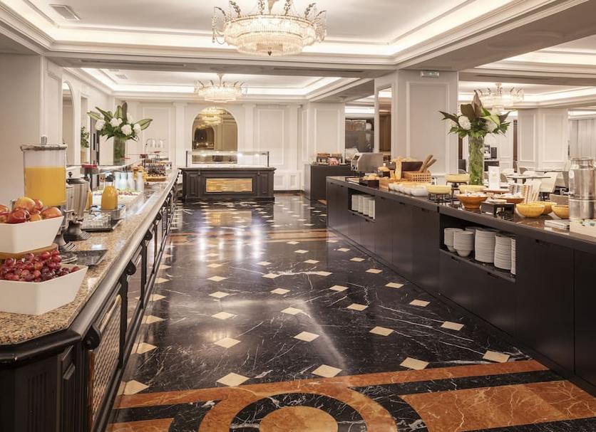 Buffet Photo