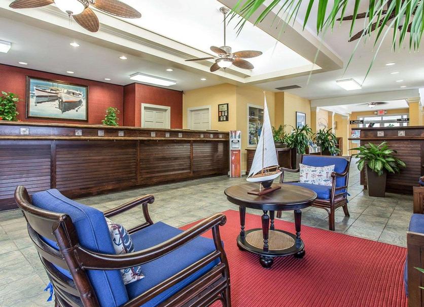 Front desk Photo