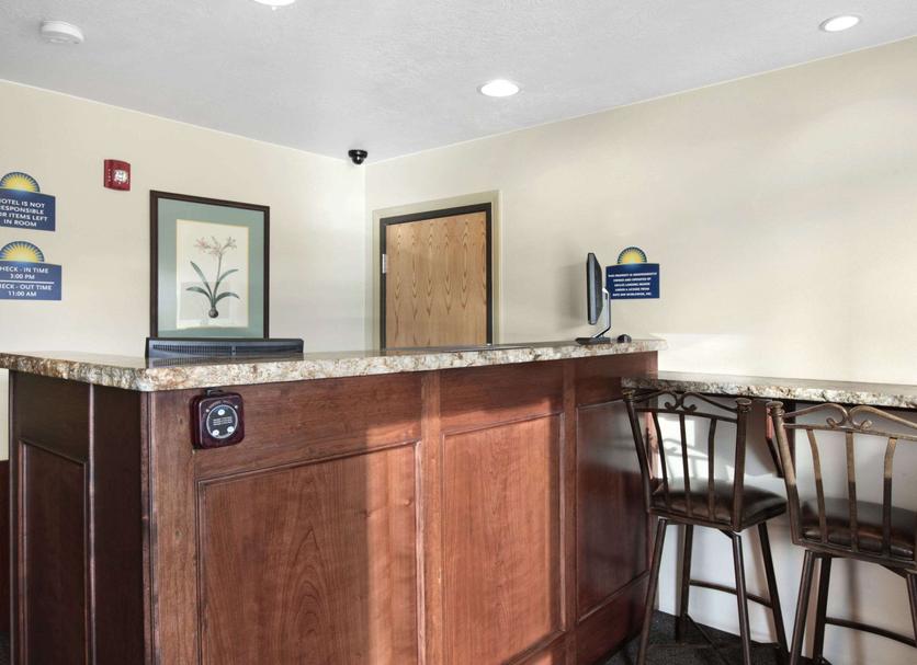 Front desk Photo