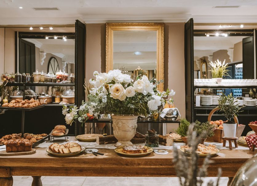 Buffet Photo
