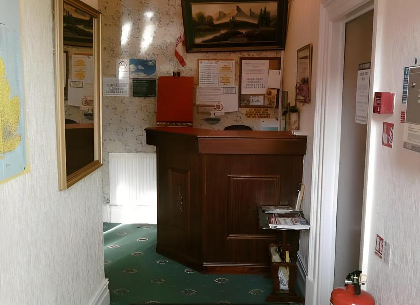 Front desk Photo