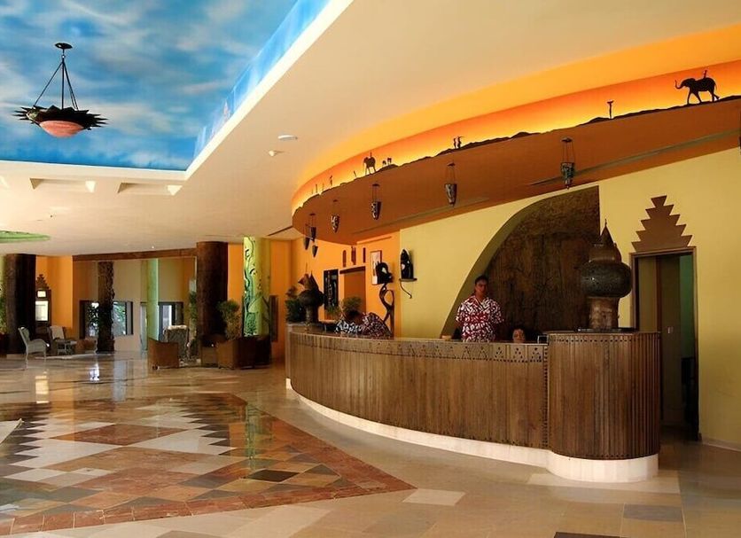 Front desk Photo