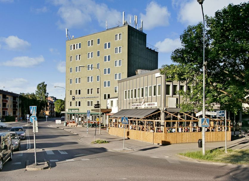 Building Photo