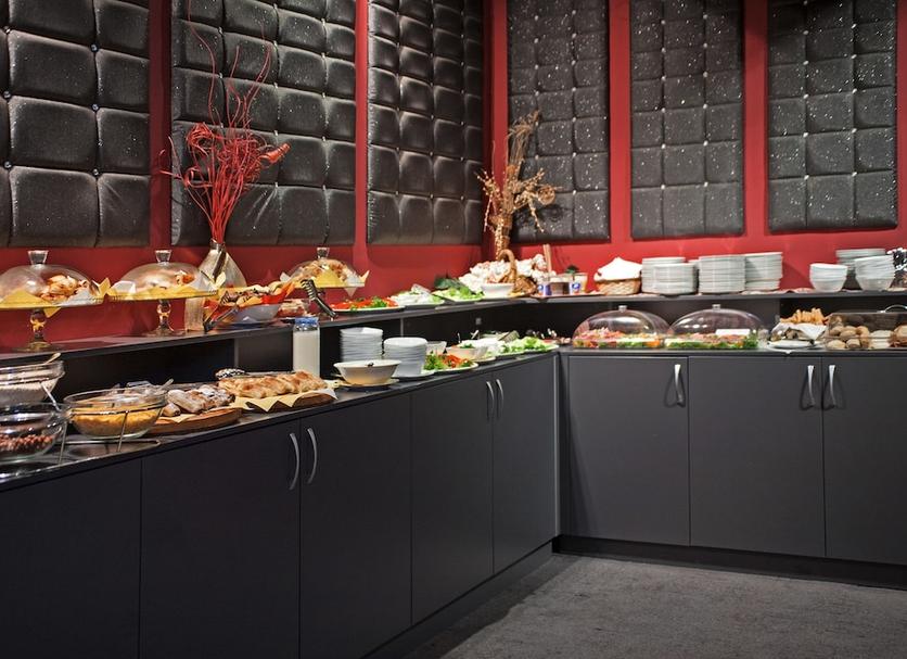 Buffet Photo