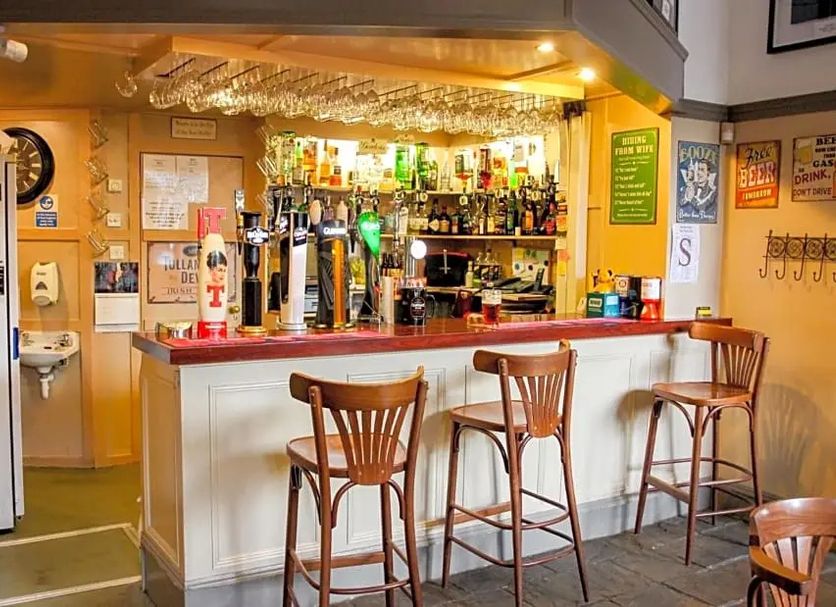 Bar Photo