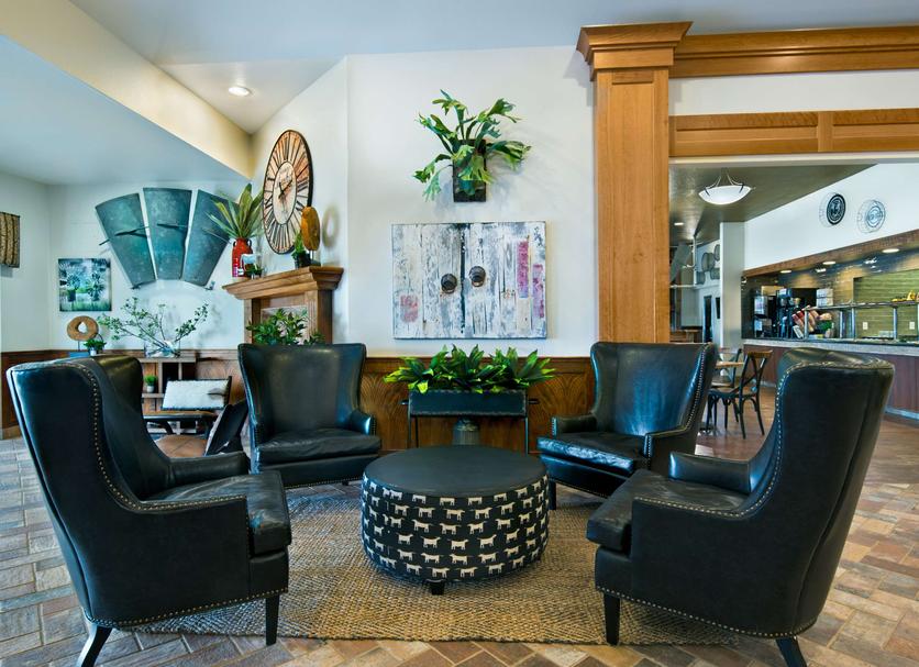 Lounge Photo