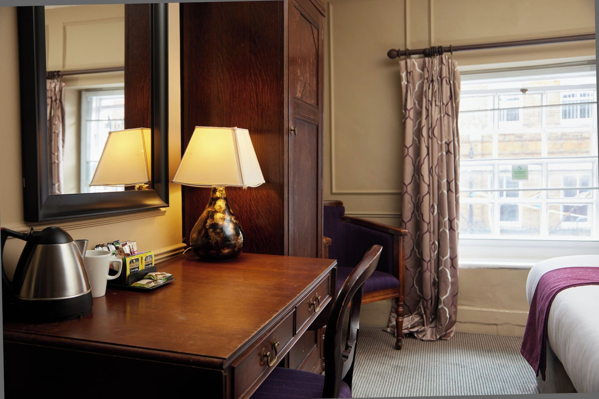 Room amenity
