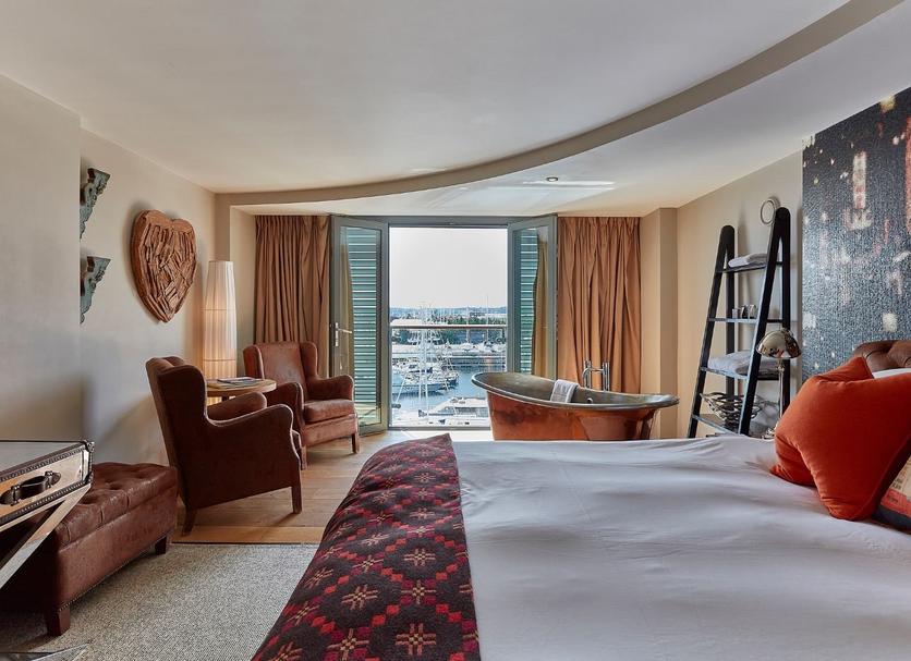 Bedroom Photo