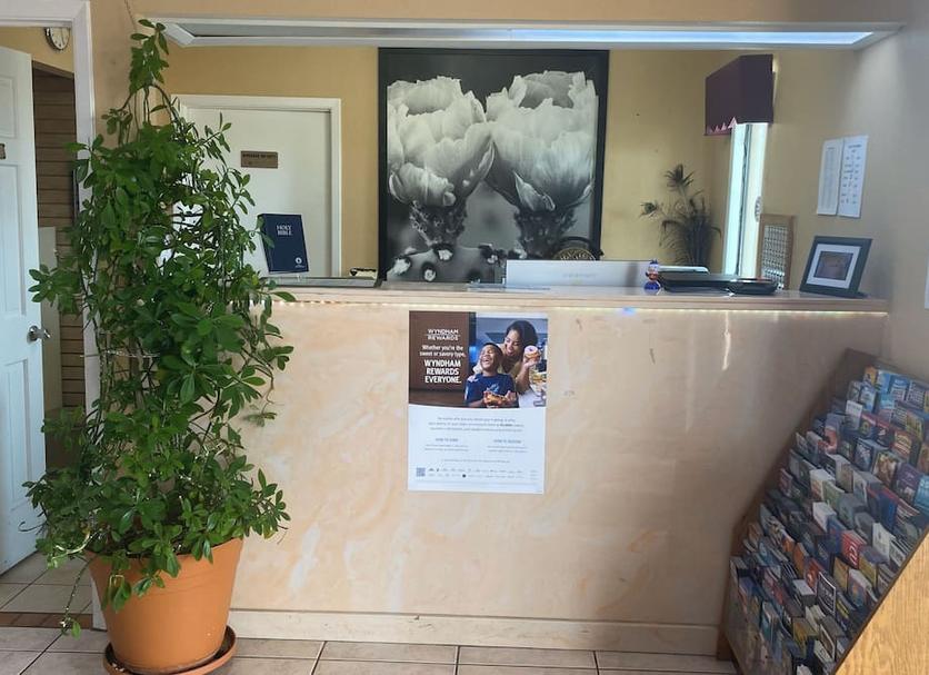 Front desk Photo