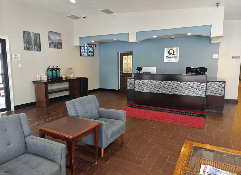 Front desk Photo