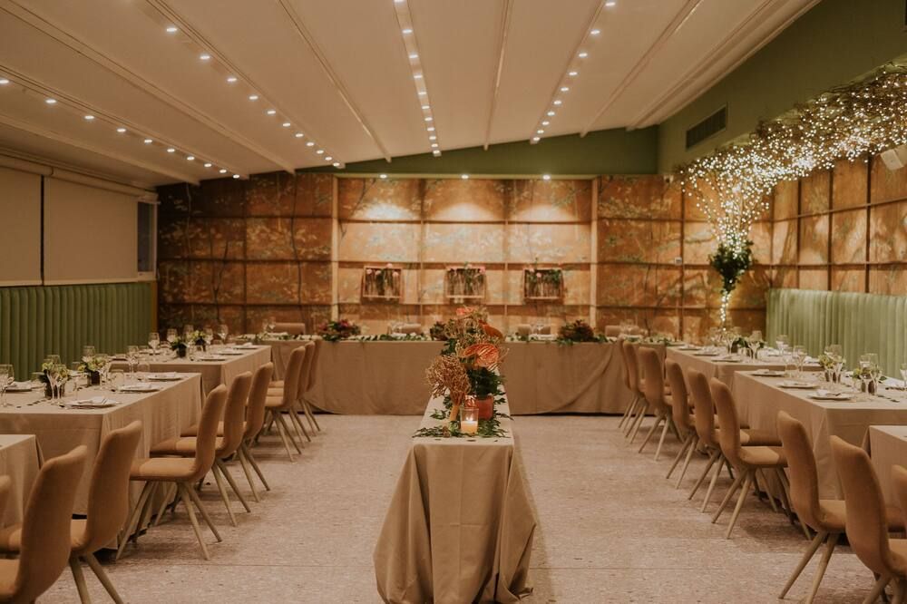 Banquet hall