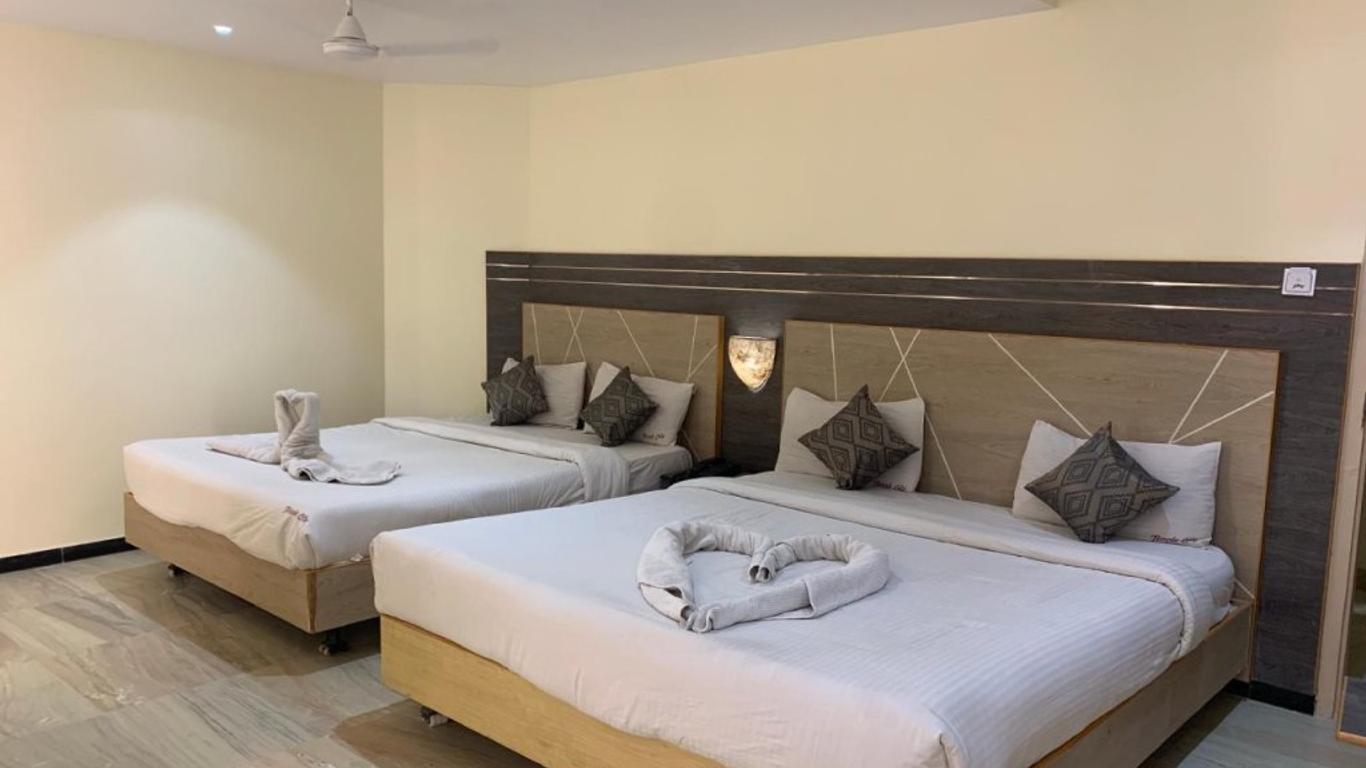 Hotel Temple City