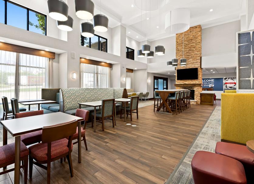 Restaurant Photo