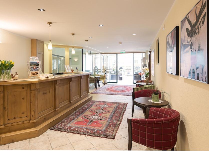 Front desk Photo