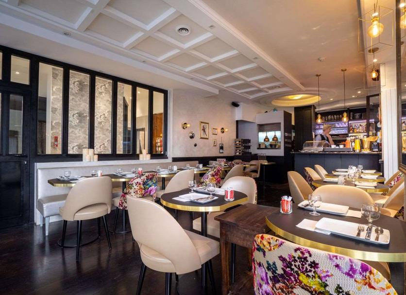 Restaurant Photo