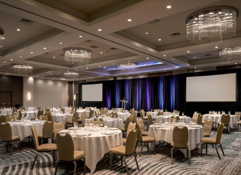 Banquet hall Photo