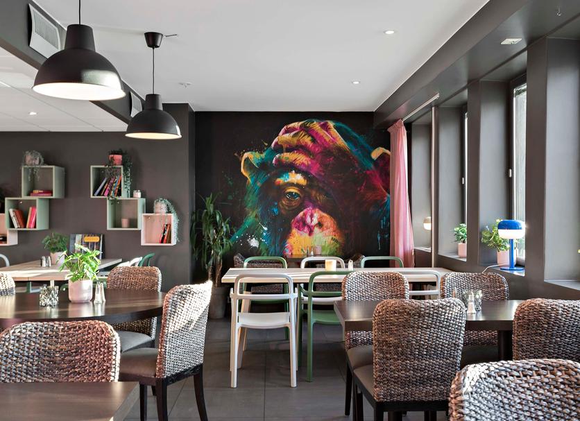 Restaurant Photo