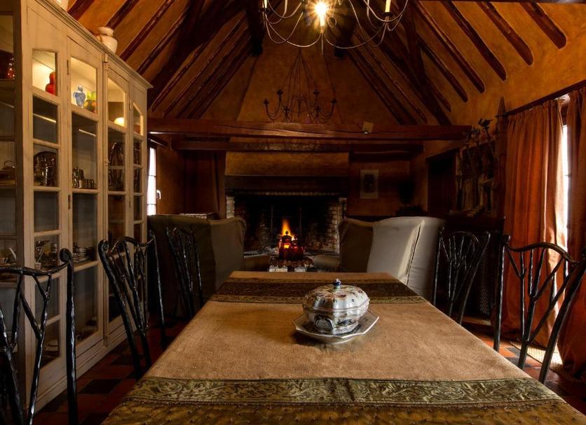 Dining room Photo