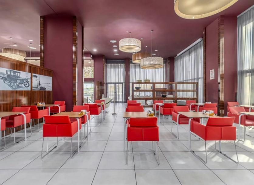 Restaurant Photo