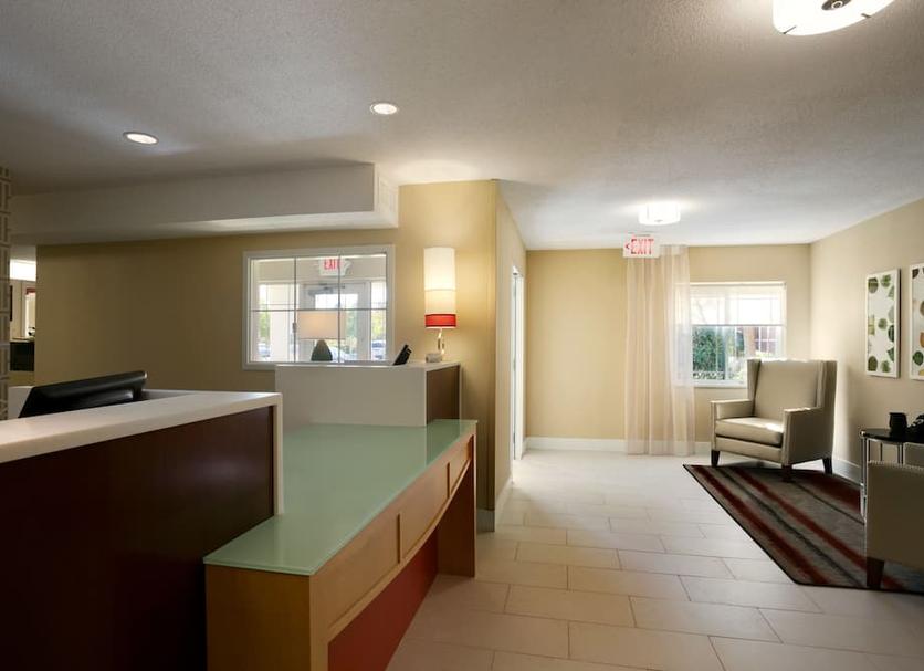 Front desk Photo