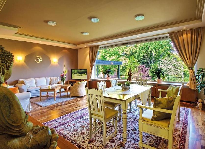 Dining room Photo