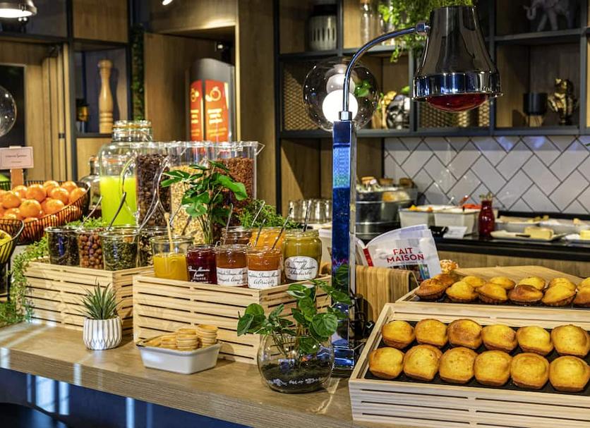 Buffet Photo