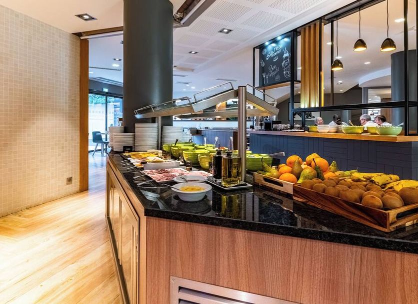 Buffet Photo