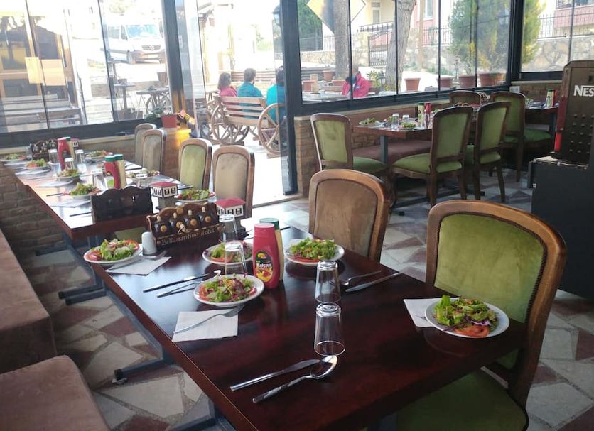 Restaurant Photo
