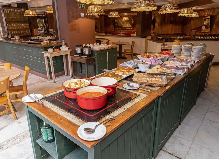 Buffet Photo